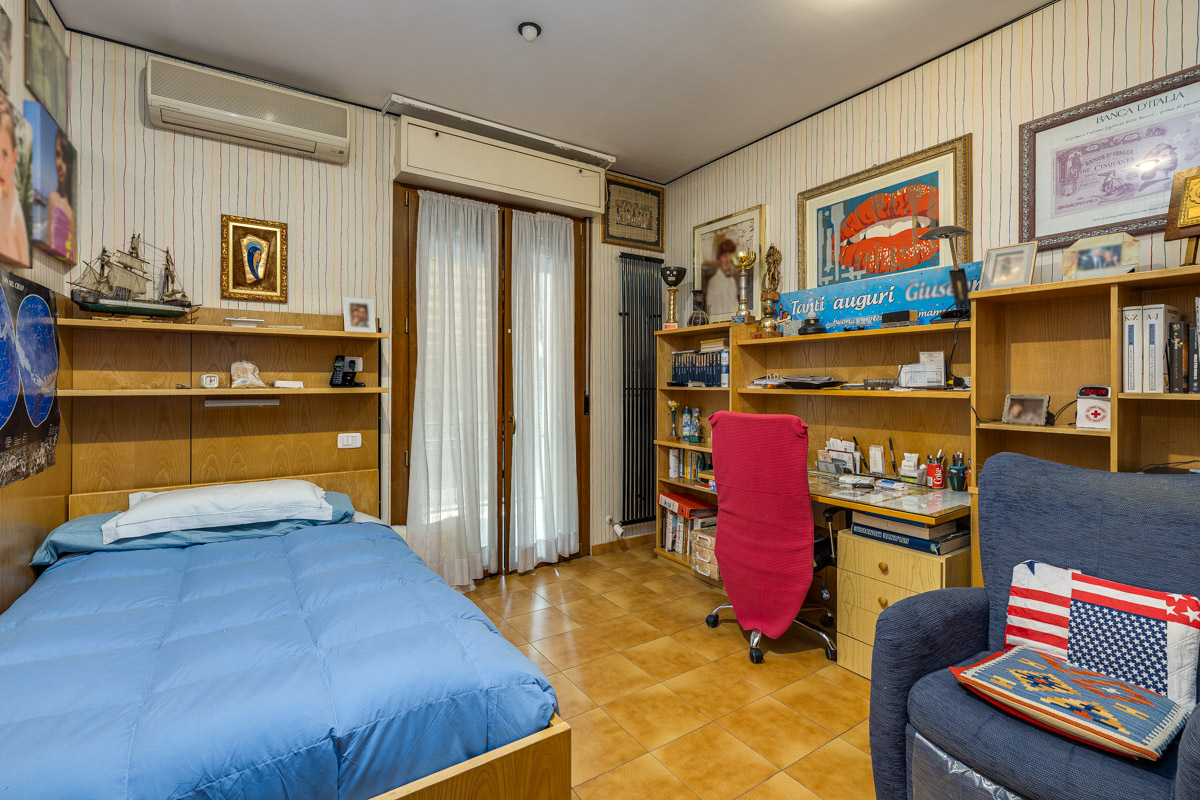 Ariston_Medi_18_low
